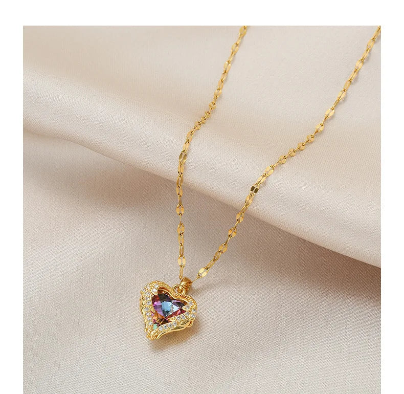 Collar Dije Piedra Corazon Alas De Angel Bañado En Oro